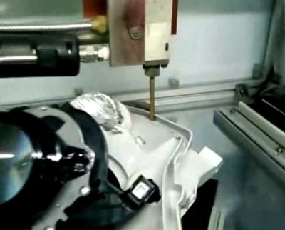 全自動熱熔膠打膠機(jī)工作視頻